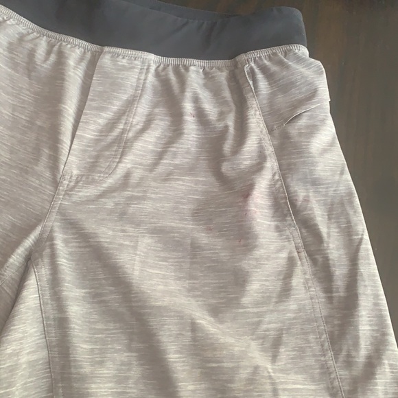 Lululemon T.H.E. Short *Linerless 11" - Picture 4 of 6